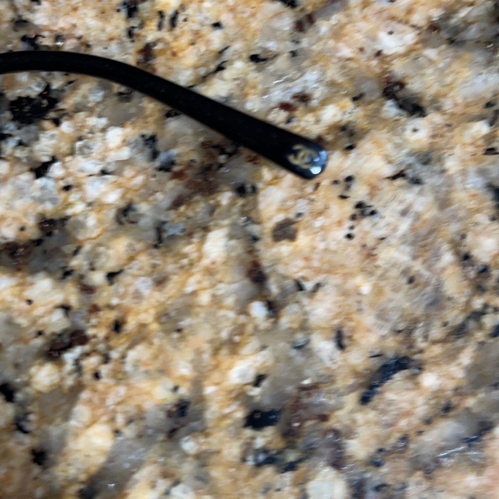 ❤️❤️SOLD❤️❤️Chanel Vintage Camelia Sunglasses - Picture 4 of 7